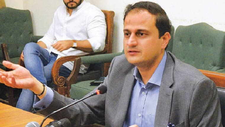 نفرت انگیز پریس کانفرنسز کی سیاست کا قائل نہیں ،میئر