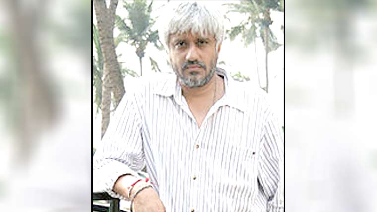 بھارتی فلمساز وکرم بھٹ اور اہلیہ دھوکہ دہی کے الزام میں گرفتار