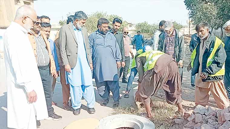 یئرمین نیو کراچی ٹاؤن کا مختلف علاقوں کادورہ
