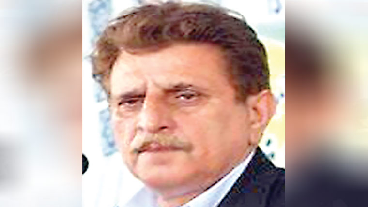 گاڑی حادثے کا شکار