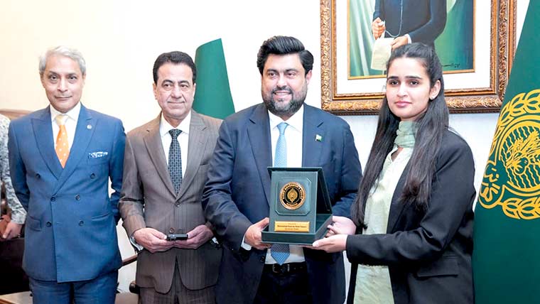 بد عنوانی قومی ترقی کی سب سے بڑی رکاوٹ ہے ،گورنر