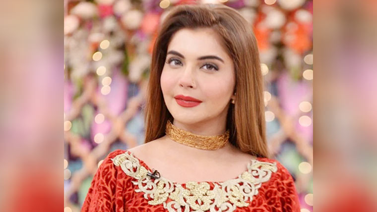  ندا یاسر نے فوڈ ڈلیوری رائیڈرز سے معافی مانگ لی