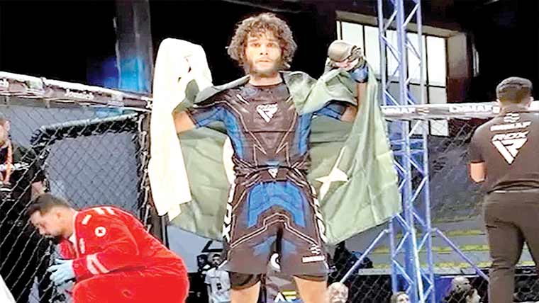 پاکستانی فائٹر عبدالمنان ایشین چیمپئن شپ کے فائنل میں پہنچ گئے