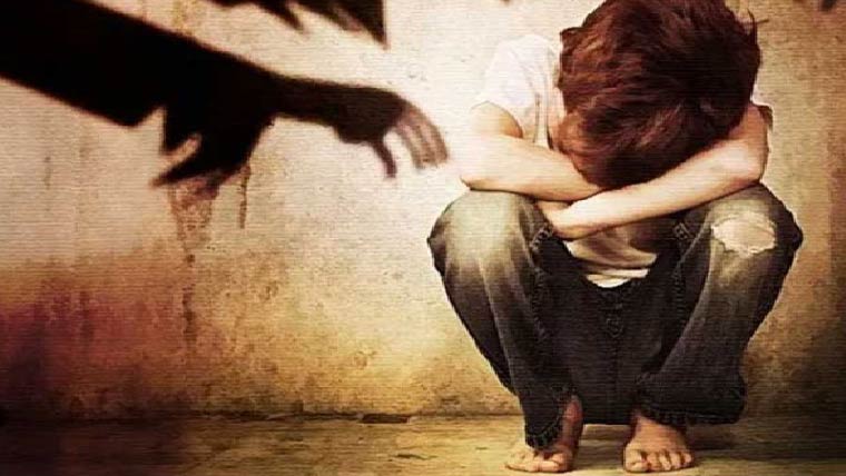 بچوں سے بدفعلی کرنے والا  ملزم رنگے ہاتھوں گرفتار