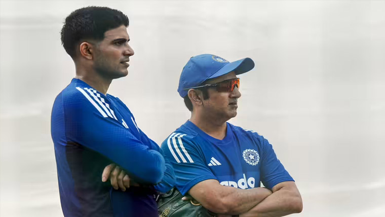 ٹیم کے بیٹنگ آرڈر میں تبدیلی  غلطی قرار، گمبھیر تنقید کی زد میں 