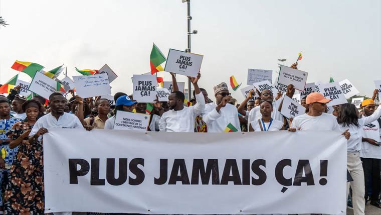 بینن :ناکام بغاوت کیخلاف شہریوں  کا احتجاج، آئینی بالادستی کا مطالبہ