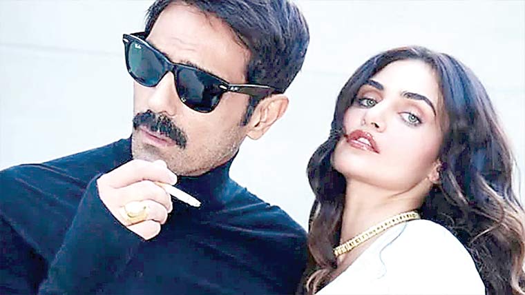 ارجن رامپال نے 7 سالہ رفاقت کے بعد گیبریئیلا سے منگنی کرلی 