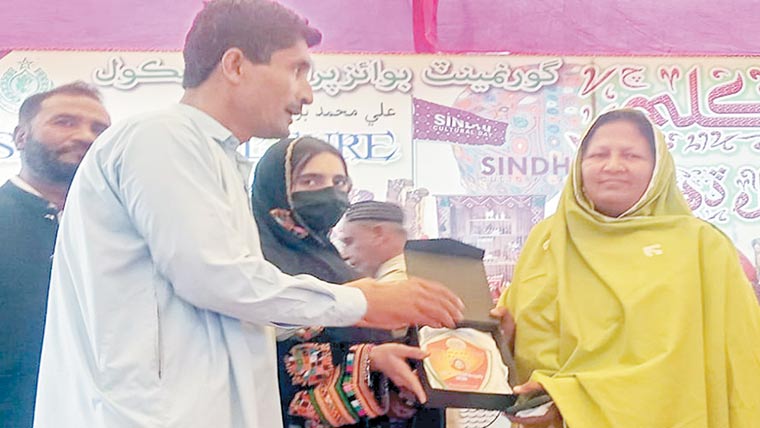 ساحلی علاقوں کے بچوں کو بھی تعلیم کا حق ہے ،فاطمہ مجید 