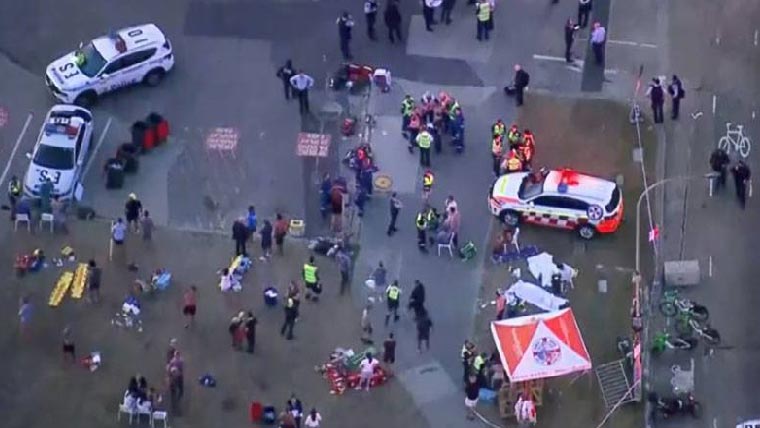 آسٹریلیا:یہودیوں کے اجتماع پر فائرنگ،16ہلاک:سڈنی کے ساحل پر روشنی کا تہوار غم میں تبدیل،40زخمی،ایک حملہ آور بھی مارا گیا دوسرا گرفتار