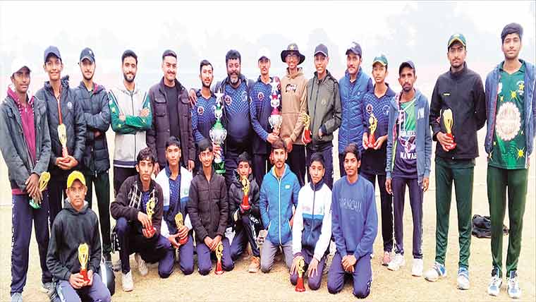 ہارون الیون نے دوستانہ کرکٹ  میچ میں ذوالنورین الیون کو ہرا دیا 