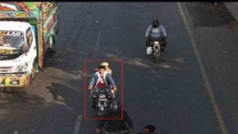  ڈکیتی میں چھینی موٹر سائیکل مالک کو ای چالان موصول 