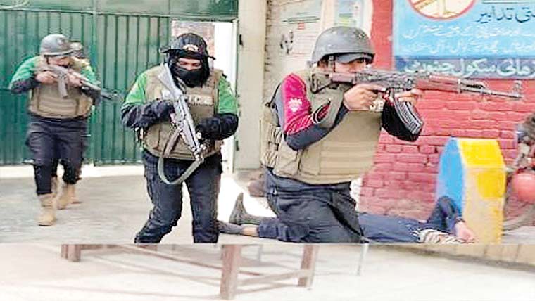 چنیوٹ :پولیس اور ریسکیو ادارے ہنگامی حالات کیلئے تیار