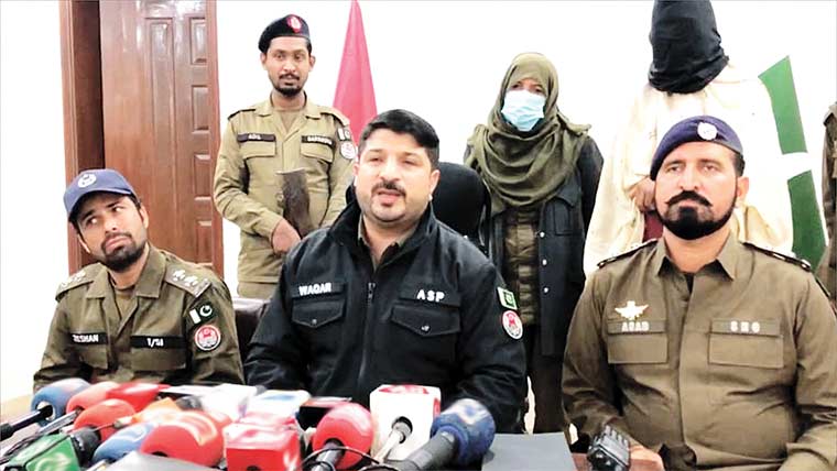 محبوب کی شرط پوری کرنے کیلئے چوربننے والی ملازمہ گرفتار