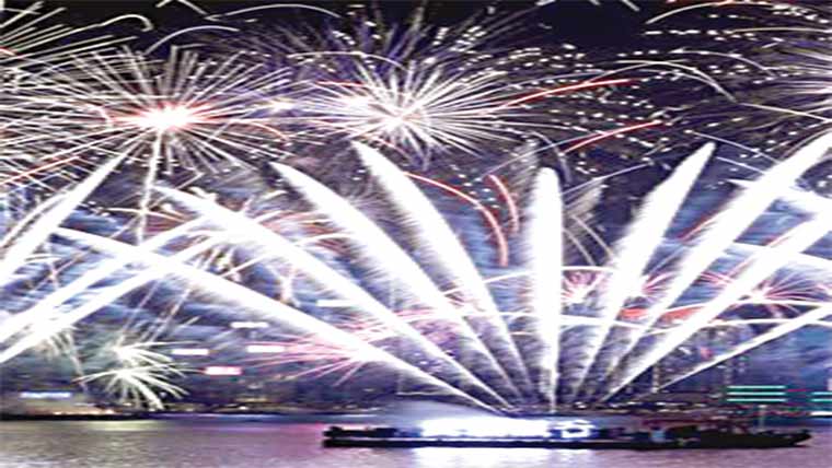  آ تشبازی لے جانیوالا پکڑا گیا