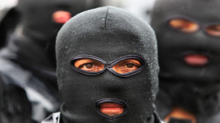  موٹرسائیکل سوار نقاب پوش افراد  کی لڑکے کو اغواکرنے کی کوشش