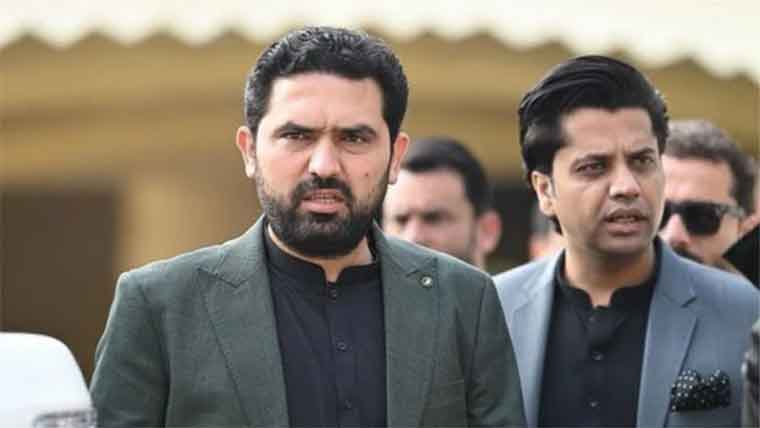 سہیل آفریدی کے دورے کے بعد  لیڈی ریڈنگ ہسپتال کا ڈائریکٹر فارغ