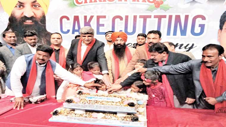  صوبائی وزیر اقلیتی امور کی کرسمس تقریب میں شرکت ،تحائف تقسیم