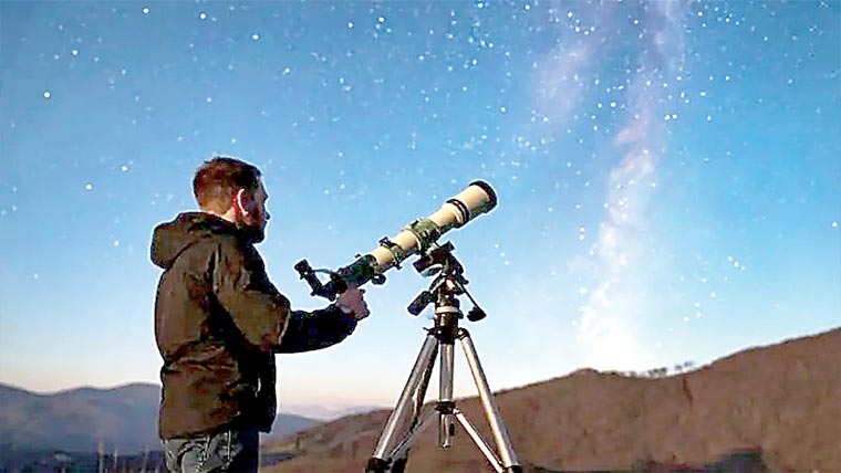 ابتدائی کائنات کے عظیم ستاروں کے ثبوت دریافت