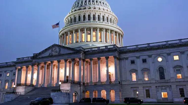 امریکی کانگریس نے شام پر  پابندیاں مستقل ختم کر دیں