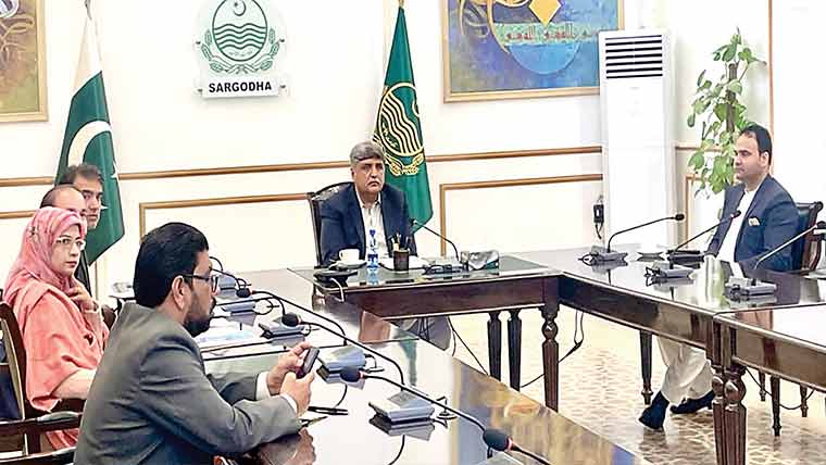 کمشنر کی زیر صدارت اجلاس ،3ترقیاتی سکیموں کی منظوری 