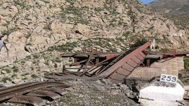 کوئٹہ ، سبی میں ریلوے ٹریک  دھماکے سے تباہ ،ٹرینیں منسوخ