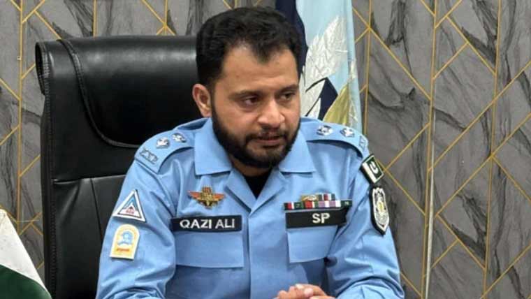 ایس ایس پی آپریشنز کا خدمت مرکز کا دورہ  شہریوں کے مسائل حل کرنیکی ہدایت 