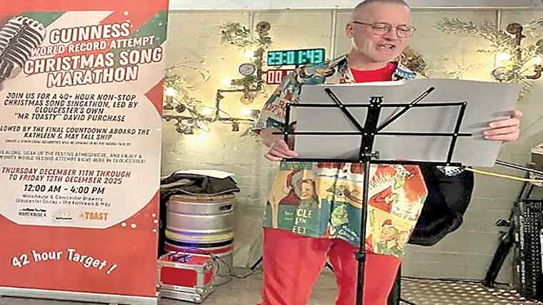 برطانیہ:42گھنٹوں تک کرسمس گانوں کا میراتھون