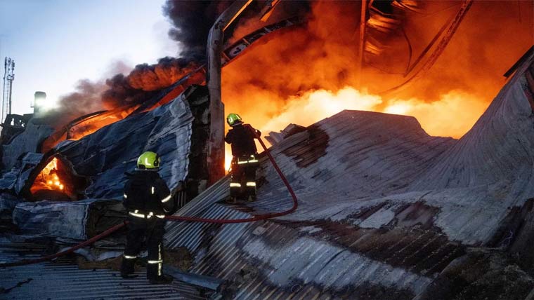 یوکرین پر روسی میزائل حملہ 7افراد ہلاک ،15زخمی 