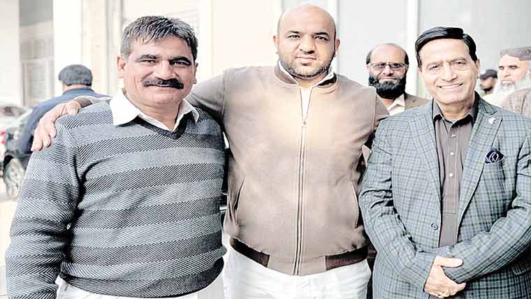  نظام کو بہتر کرنے کیلئے کئی منصوبوں پر کام ہو رہا :وزیر تعلیم