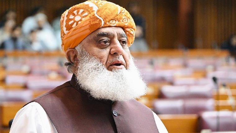  بعض قوتیں عوام کے حقوق پر ڈاکاڈال رہیں:فضل الرحمن 