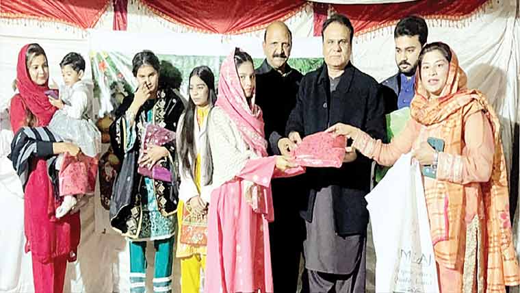 سیالکوٹ لائنز کلب کے  زیر اہتمام کرسمس کی تقریب 