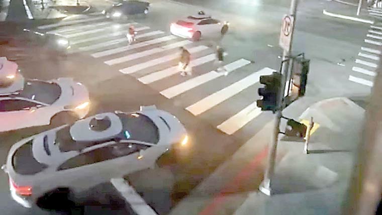  بجلی کی بندش، نے ڈرائیور لیس ٹیکسیوں کو الجھا دیا