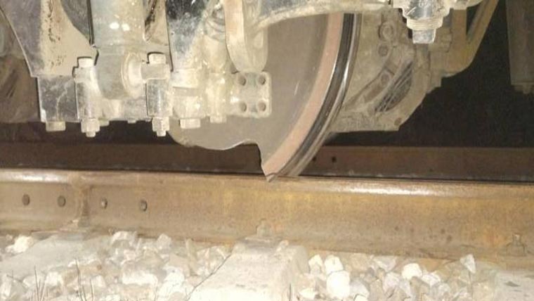  اسلام آباد ایکسپریس کے انجن کا  پہیہ ٹوٹ گیا، حادثہ سے بچ گئی 