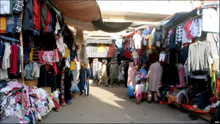  چناب نگر کے لنڈا بازار میں خریدار ناپید، دکاندار پریشان