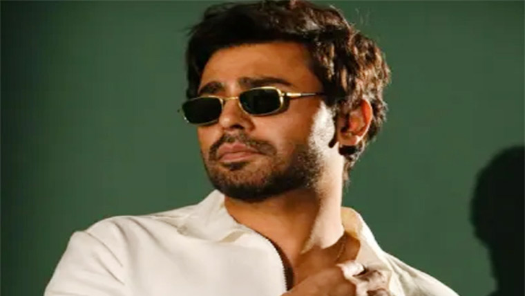 بیٹی کی پیدائش پر رونے  لگ گیا تھا:فرحان سعید 