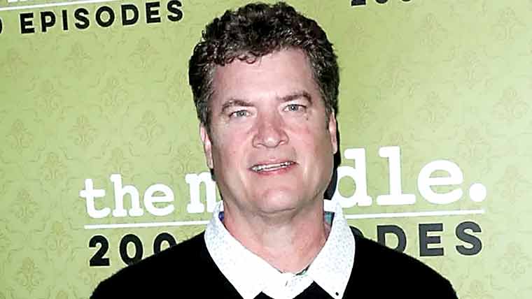  مشہور امریکی کامیڈی اداکار  پیٹ فن کینسر کے باعث چل بسے