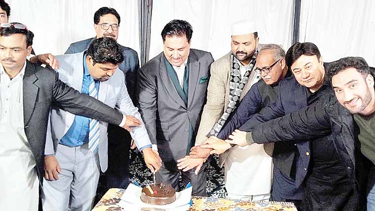 قائد اعظم ؒکے پاکستان میں اقلیتیں مکمل آزاد، خرم دستگیر 