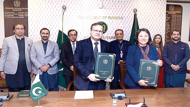  ایشیائی ترقیاتی بینک کیساتھ 73 کروڑ ڈالر کے 2 اہم منصوبوں کا معاہدہ 