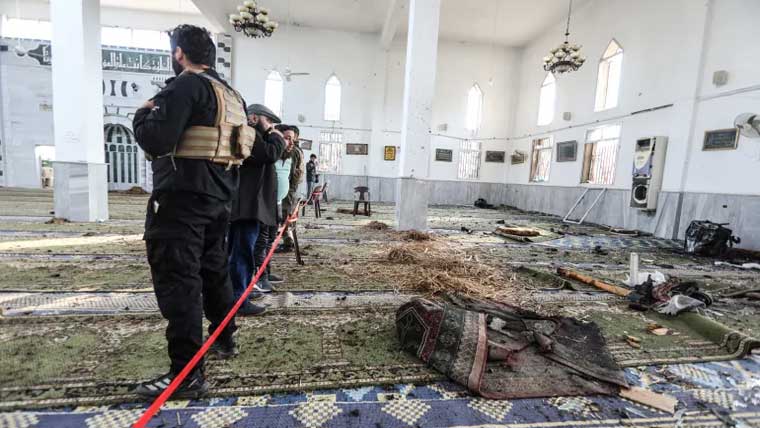 شام :نماز جمعہ کے دوران مسجدمیں بم دھماکا ،8افرادجاں بحق