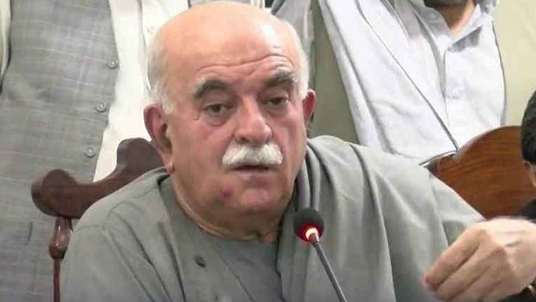 ہماری بھی مائیں بہنیں ہیں:اچکزئی  کی پی ٹی آئی سوشل میڈیا ٹیم کو عزتیں اچھالنے سے باز رہنے کی تلقین