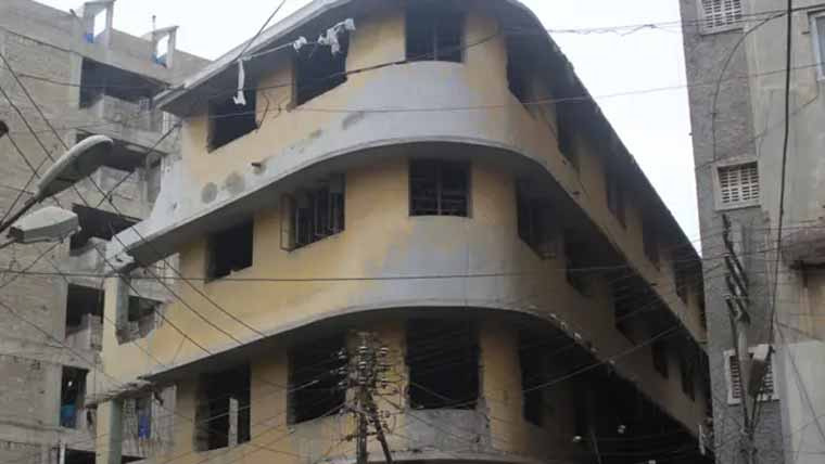  مخدوش عمارتوں کے خلاف ایکشن دعووں تک محدود، ہزاروں زندگیوں کو شدید خطرات