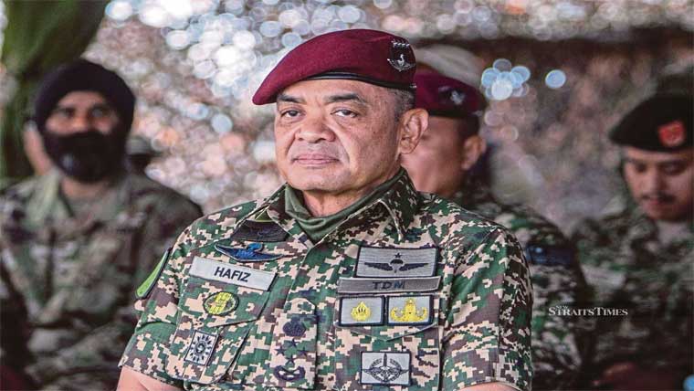 کرپشن الزامات:ملائیشین  آرمی چیف کو جبری رخصت پر  بھیج دیا گیا:تحقیقات شروع