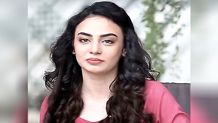 اداکارہ مہر بانو نے شادی ختم  ہونے کی تصدیق کردی 