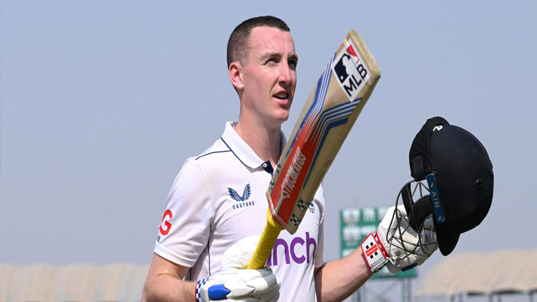  بروک نے گلکرسٹ کا ریکارڈ توڑ دیا