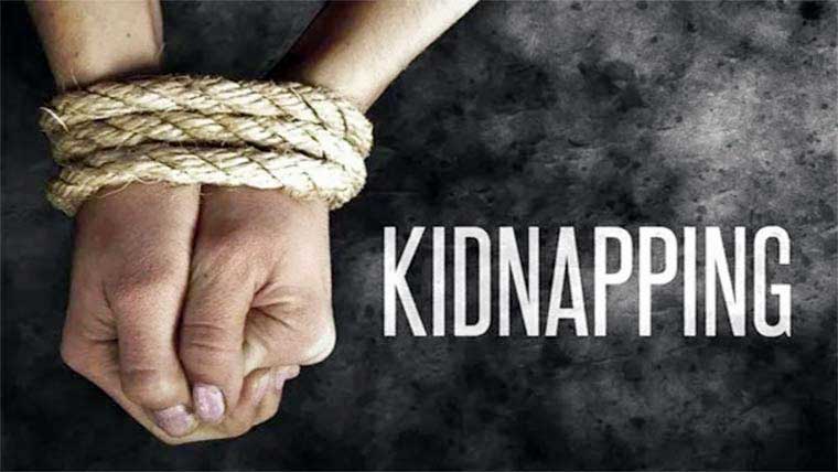  نامزد سمیت نامعلوم ملزموں  نے 2لڑکیاں اغوا کرلیں