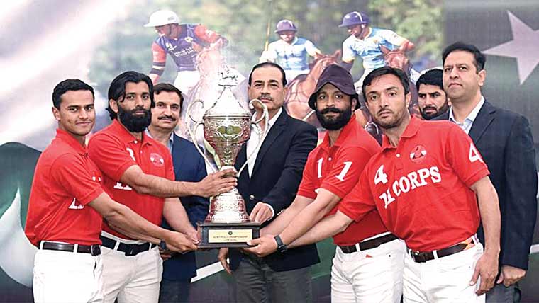  چیف آف دی آرمی سٹاف  پولو چیمپئن شپ کا اختتام، فیلڈ  مارشل نے انعامات تقسیم کئے