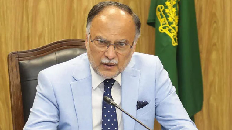 ن لیگ کے ہوتے کوئی ملک پر بری نظر نہیں ڈال سکتا :احسن اقبال