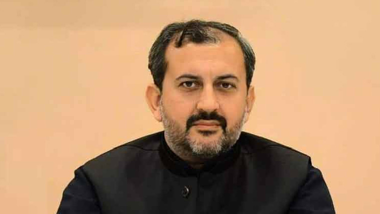  مسئلے کا حل ٹیبل پر ہی نکلنا ہے  فی الحال خاموشی بہتر :عمیر نیازی 