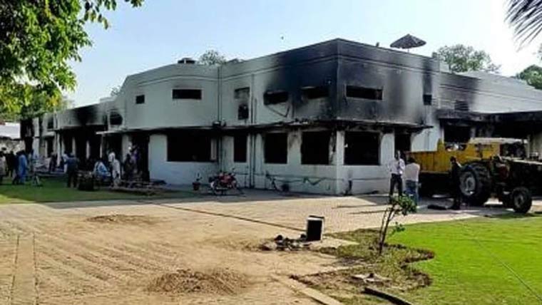 کور کمانڈر ہاؤس حملہ :پختونخوا کے وزیرسمیت 5بری