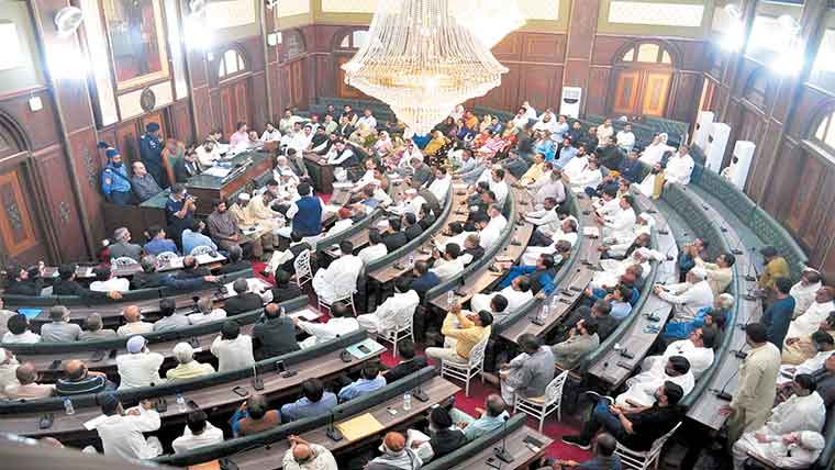 میئر کی زیر صدارت سٹی کونسل کا اجلاس،15قرار دادیں منظور